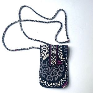 VERA BRADLEY Black Canterberry Magenta Phone Chain Strap Pouch Crossbody JJ8
